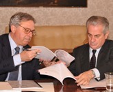 Il presidente della Regione Spacca e il ministro Scajola firmano l'accordo